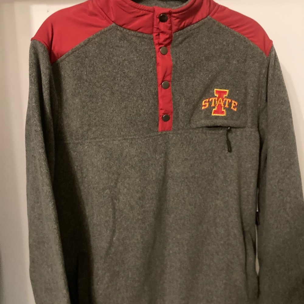 Men’s size large NWT gray / red Iowa State Colosseum pull over snap jacket
